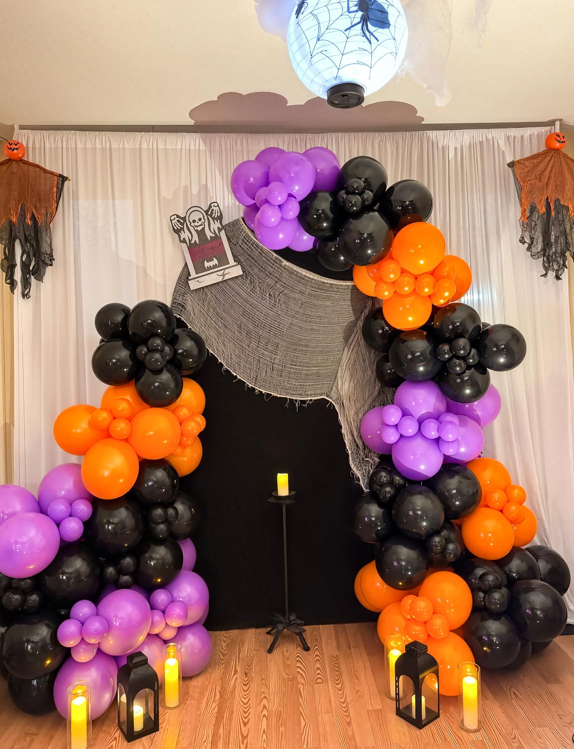 Adeyoo Halloween Balloon Garland Arch Kit - 150Pcs Black Orange Purple Balloons with Eyeball, Confetti Balloons Scary Halloween Party Balloons for Birthday Party Decorations, Indoor/Outdoor