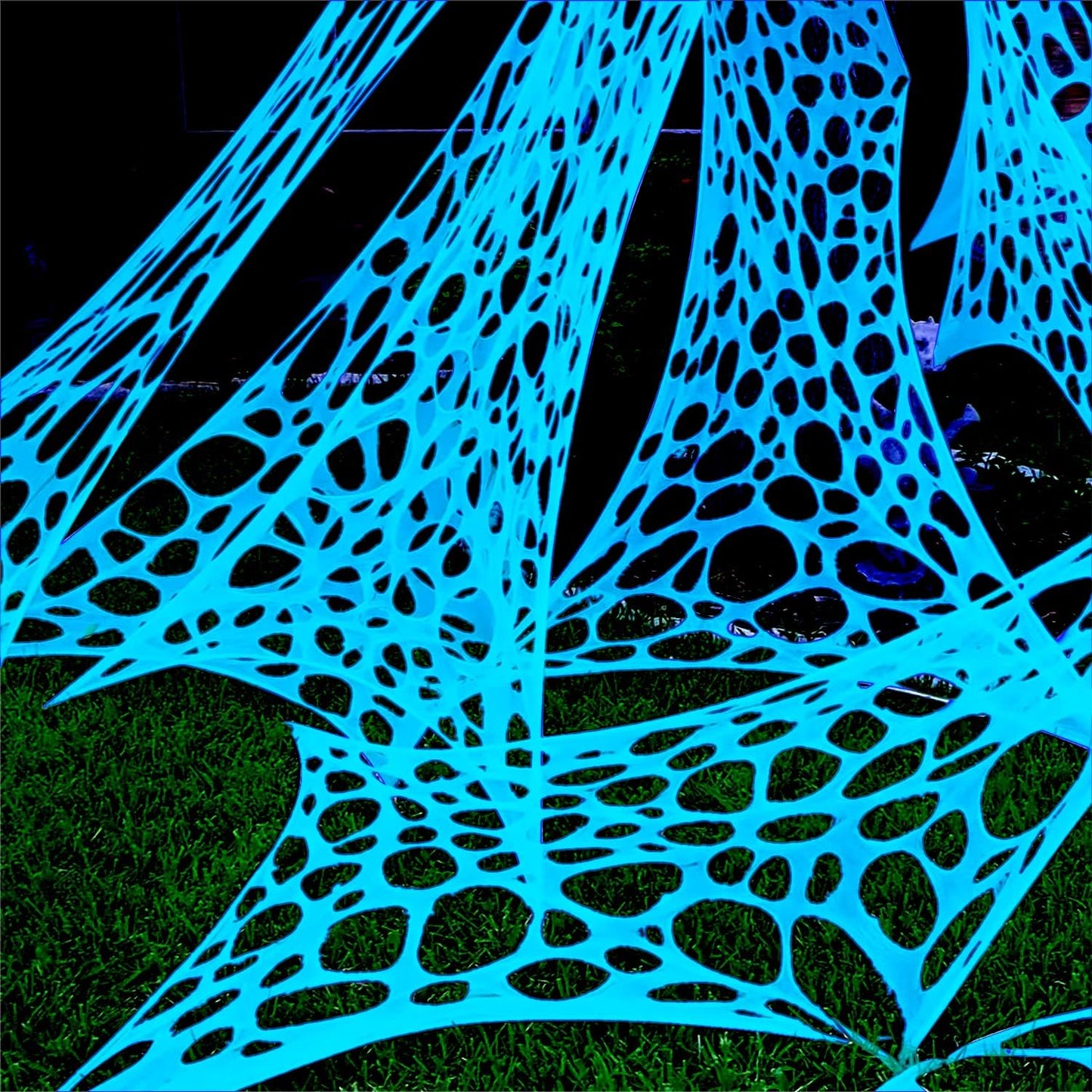 700 Sqft Glow-in-The-Dark Giant Spider Web Halloween Outdoor Decoration, Giant Outdoor Spider Decorations Set, with 3 Blacklight (24FT x 4FT)(White)