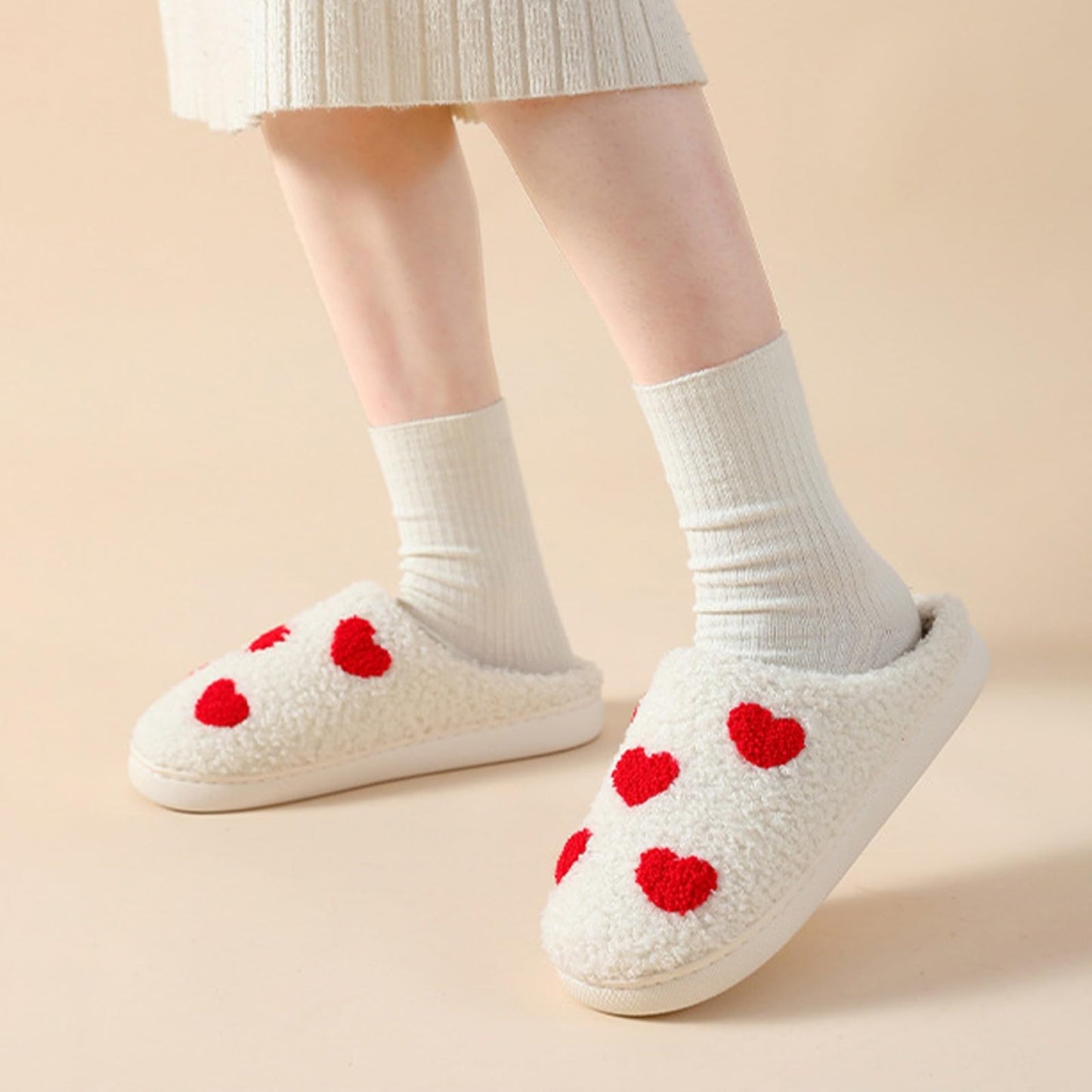 Adisputent House Slippers for Women Indoor and Outdoor,Winter Warm Plush Fuzzy Cow Slippers for Men with Memory Foam,Cozy Soft House Shoes with Non-Slip Sole Z Love Heart 5-6 Women/4-5 Men