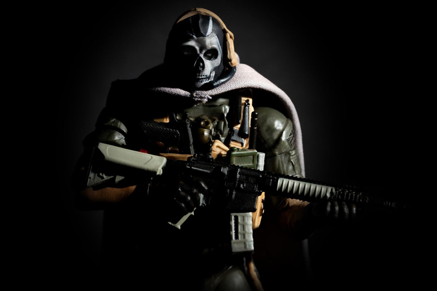 Call of Duty "Ghost (Jawbone) - 6.5-inch Articulated Figure with Swappable Hands and Weapon Accessories