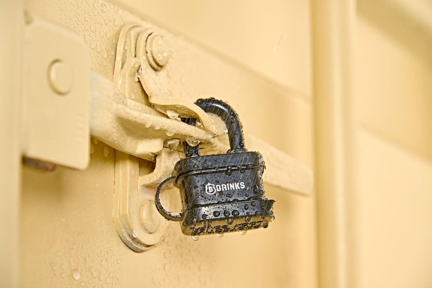 BRINKS - 40mm Laminated Steel Weather Resistant Padlock - Vinyl Wrapped and Chrome Plated with Hardened Steel Shackle(Color May Vary)