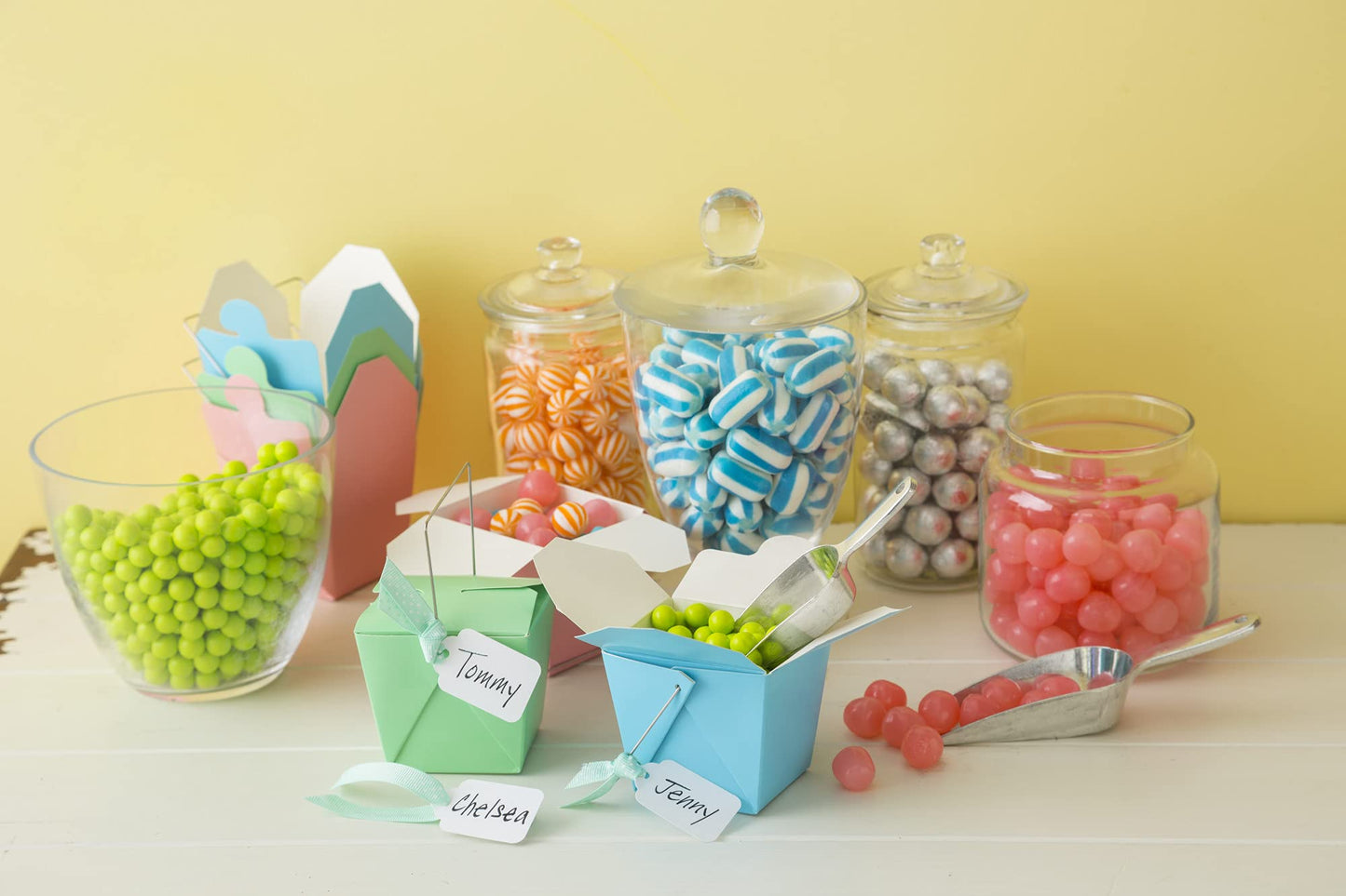 Avery Strung Marking Tags with String Attached, Gift Tags with String Attached, 1.75 x 1.09 in, Pack of 100 (6732)