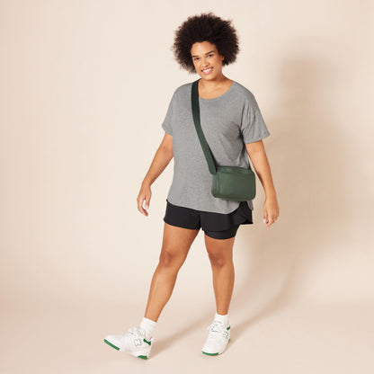 Amazon Essentials Women's Studio Relaxed-Fit Lightweight Crewneck T-Shirt (Available in Plus Size), Medium Grey Heather, Large