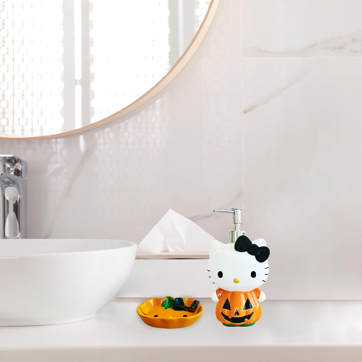 Hello Kitty Pumpkin Jack - O- Lantern Soap Dispenser - Autumn & Halloween Bathroom Decor and Storage - Orange Resin Lotion Pump