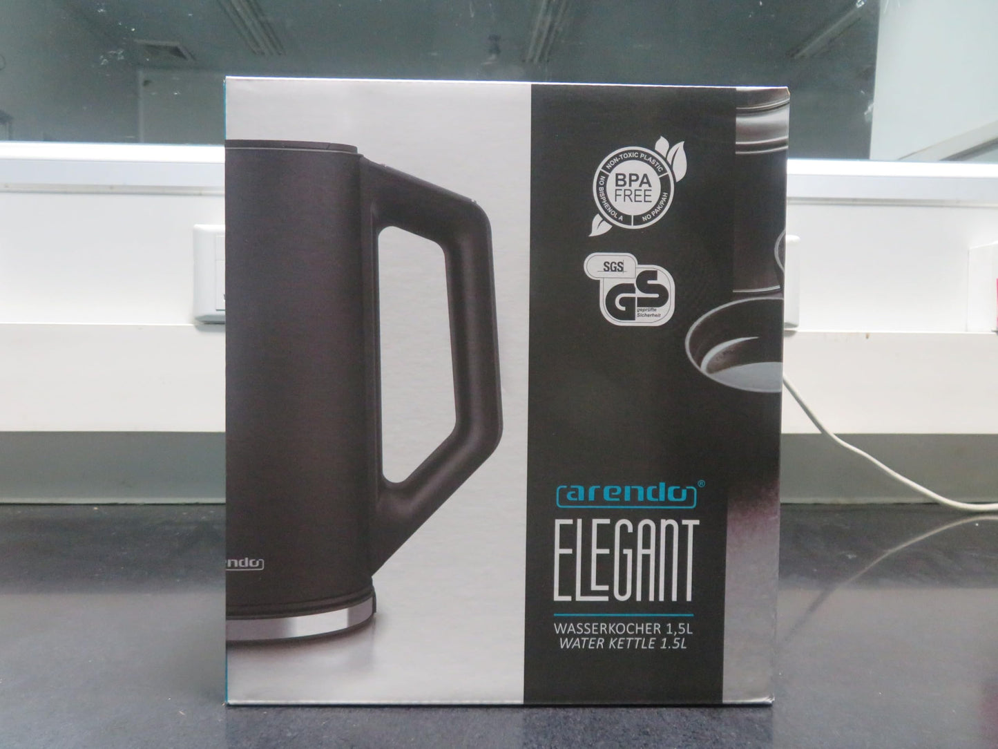 Arendo - Stainless Steel Kettle with Temperature Setting 40-100 Degrees in 5 Steps - Double Wall Design - Elegant Model - 1.5 Litre - 2200 W - Tea Maker with Temperature Display - GS - Black