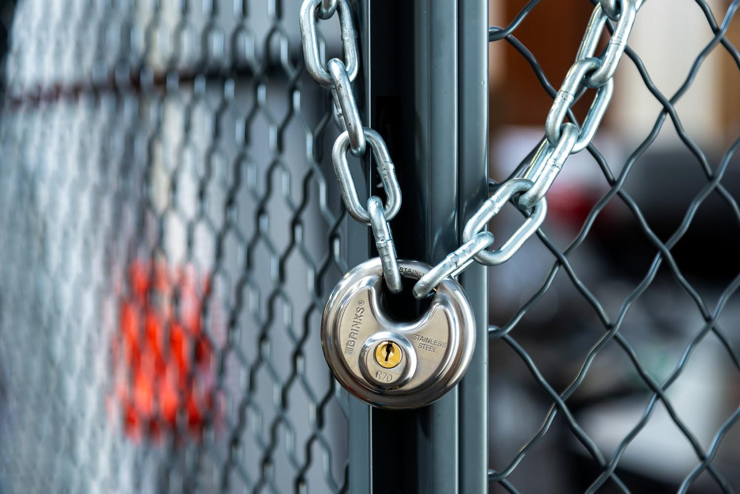 BRINKS – 70mm Heavy Duty Discus Padlock – Chrome Plated Security Lock for Storage Shed, Garage, Lockers, Toolboxes, Construction Site Storage and More