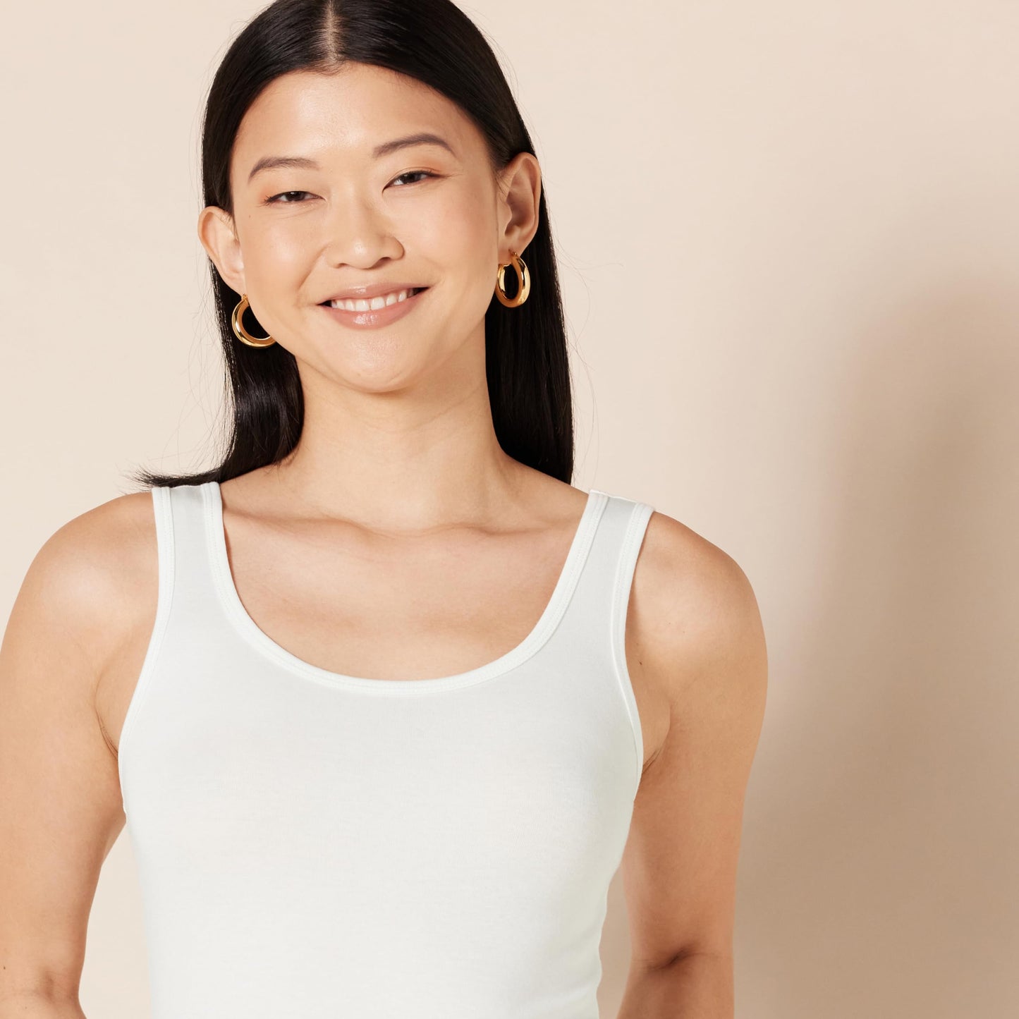 Amazon Essentials Women's Slim-Fit Tank, Pack of 4, Black/White, Medium