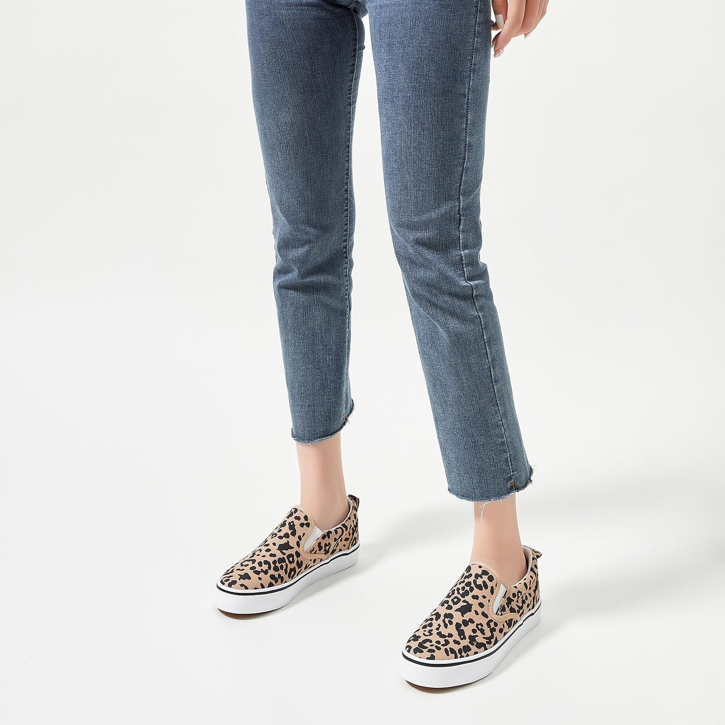 Women's Canvas Slip On Sneakers Fashion Flats Shoes White Canvas Shoes (Leopard, US5.5)