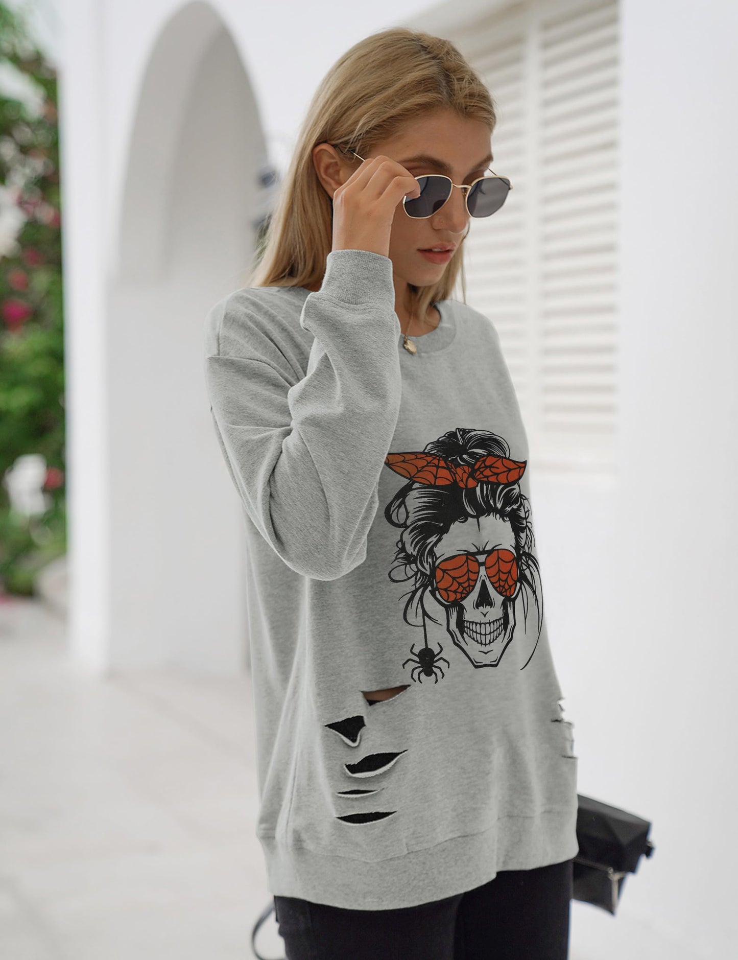 Blooming Jelly Women's Halloween Sweatshirts Skull Graphic T Shirts Long Sleeve Pullover Gothic Fall Trendy Outfits 2024 (Large, Gray-Spider)
