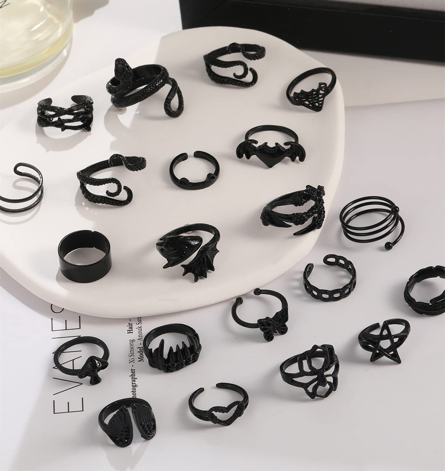 Black Gothic Vintage Rings Set - 20-30 PCS Cool Punk Snake Claw Rings Set, Y2K Snake Claw Rings, Open Butterfly Star Stacking Ring Jewelry, Gift for Men Women (Black 1)