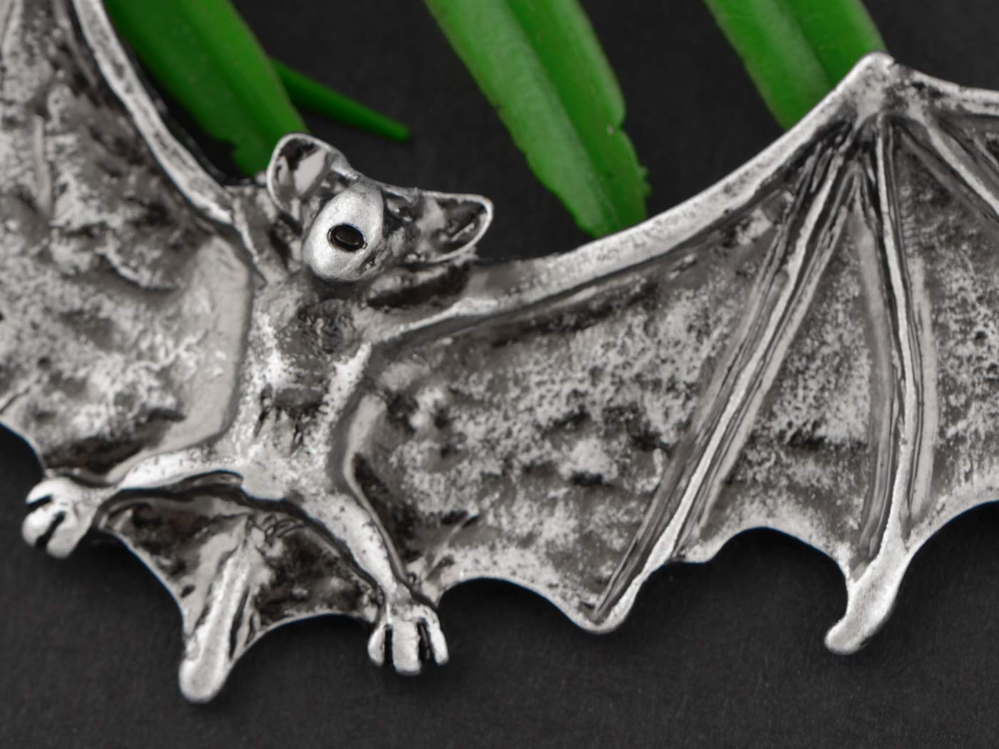Alilang Frightening Halloween Enamel Paint Flying Bat Metal Chain Pendant Necklace, Antique Silver