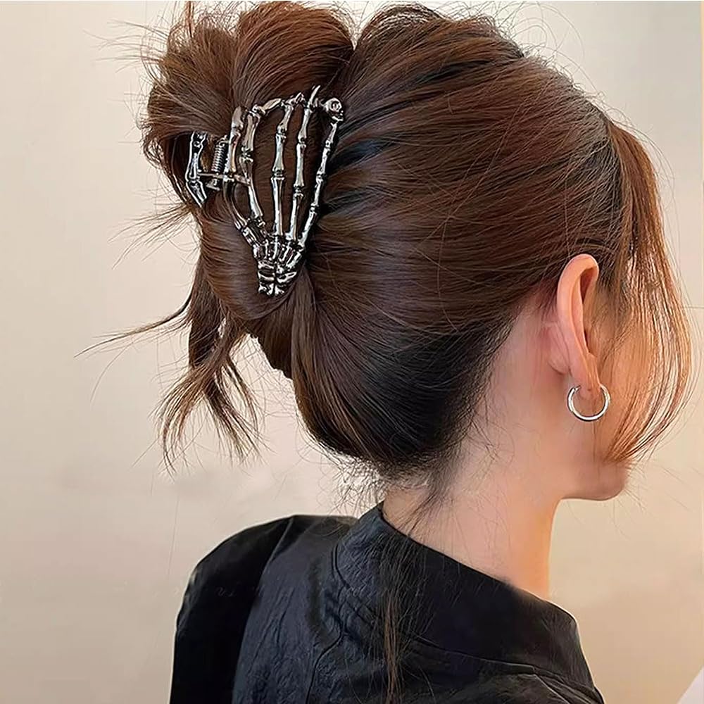 AIUPUOC Black Hair Clip with Skeleton Skull Design for Women's Hair Styling, Medium Metal Hair Claw Clips, Halloween Hair Accessories, 1 Count