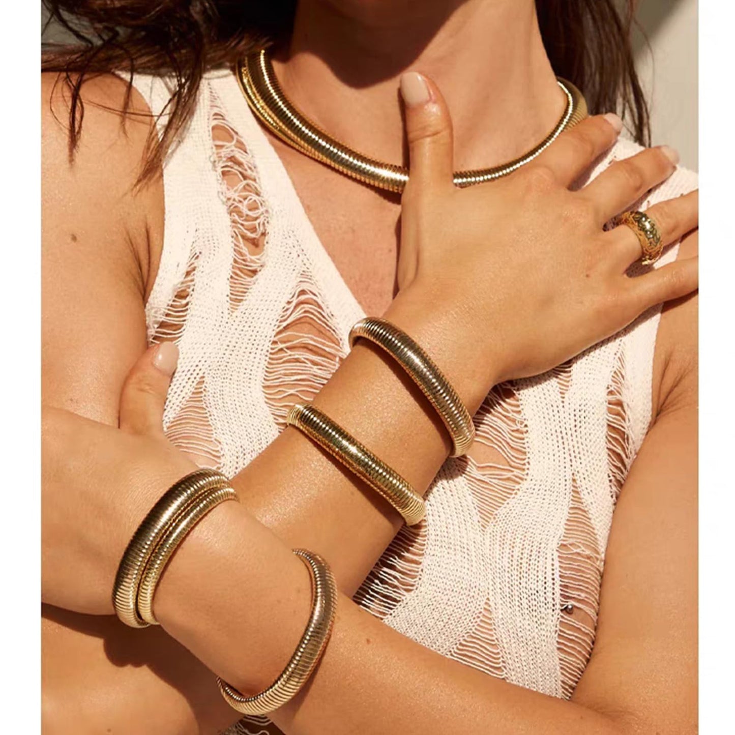 Awinesn Gold Bangles for Women, Gold Bracelets for Women Chunky Bangle Bracelets for Womens Bracelets Stack Tarnish Free Gold Jewelry Set of 3 for Womens Fashion Accessories Gifts for Mom