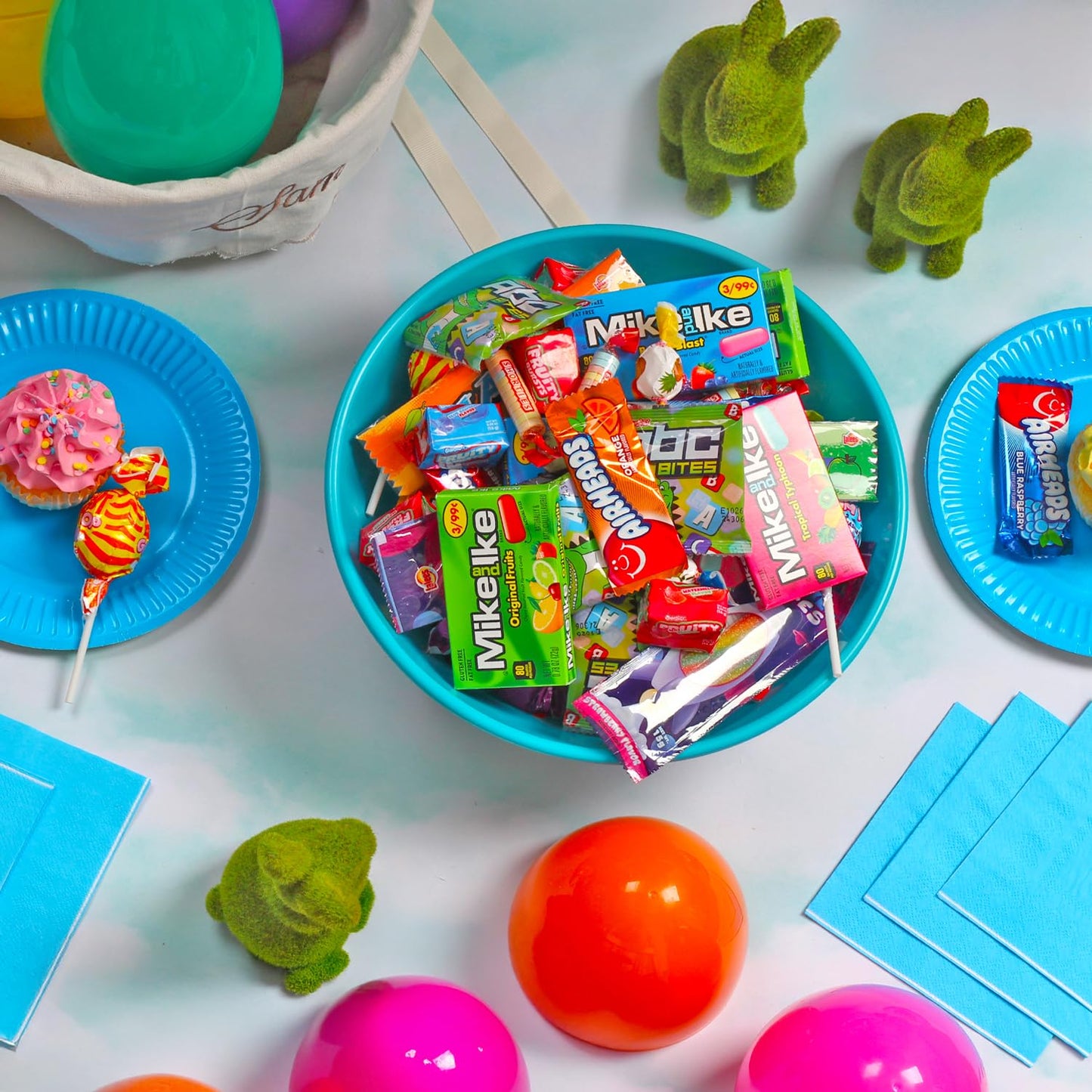 Bulk Candy Mix - Candy Variety Pack - Assorted Classic Candy - Individually Wrapped Candies - Fun Size Candy Assortment (9 Pounds)