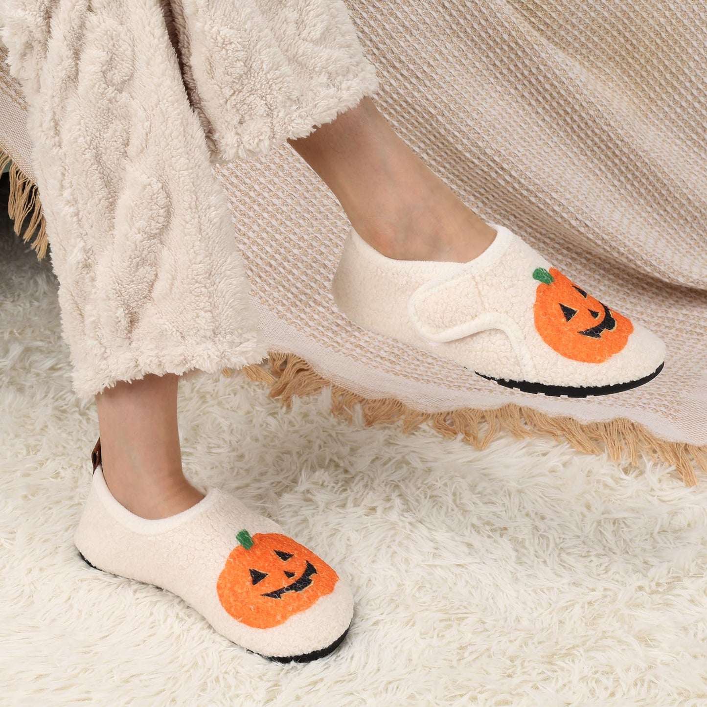 Ibeauti Womens Mens House Slippers Rubber Sole Indoor Slipper Socks Lightweight Fleece Lined Slip-on Barefoot Slippers (Beige Pumpkin, Adult, Women, Numeric Range, Medium, 6, 6.5)