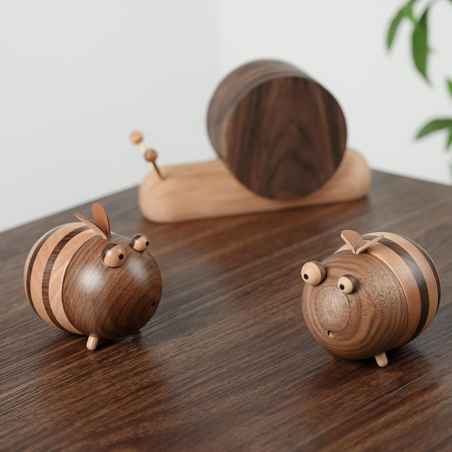 Bee Toothpick Holder Dispenser - Unique Kitchen Gadgets for Home Decor and Gifts, Cute Kitchen Accessories for Bee Lovers, Bee Decor - Perfect Kitchen Gifts Idea--Includes 150 Pcs Toothpicks