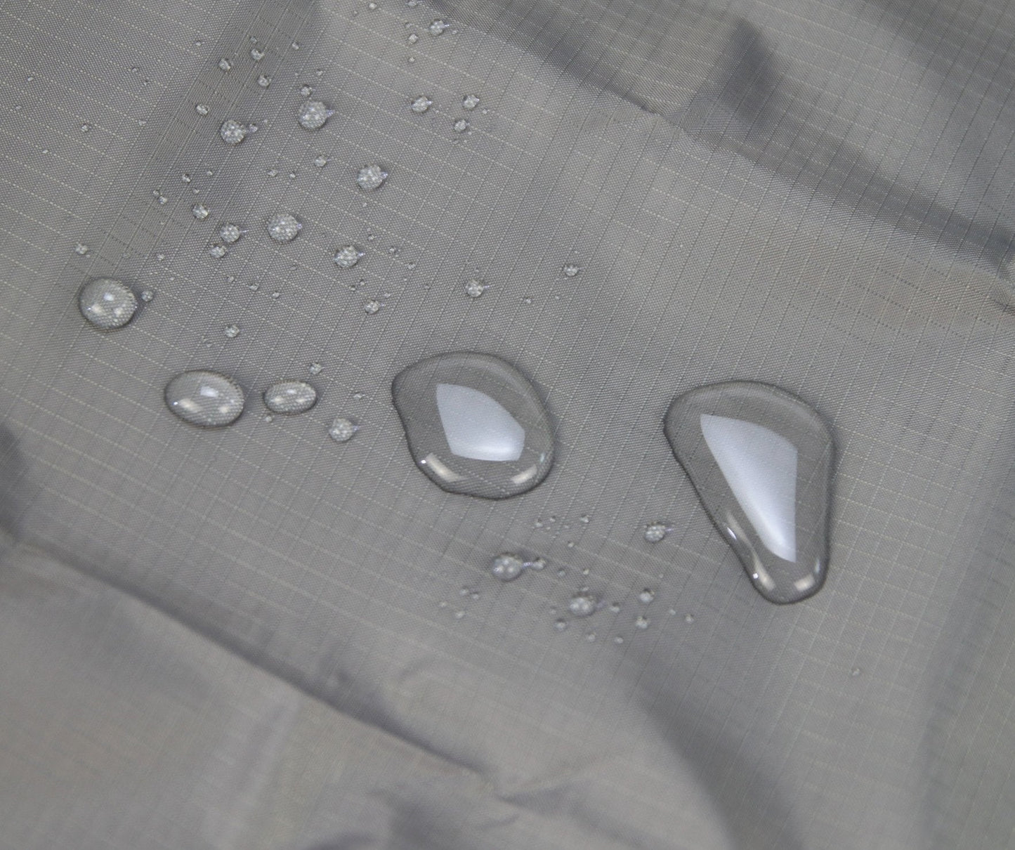 BEARZ Outdoor Pocket Blanket - Beach Blanket Waterproof Sandproof, Picnic Blankets Waterproof Foldable, Lightweight & Compact for Hiking, Camping, Travel, Festival Accessories (Blue)