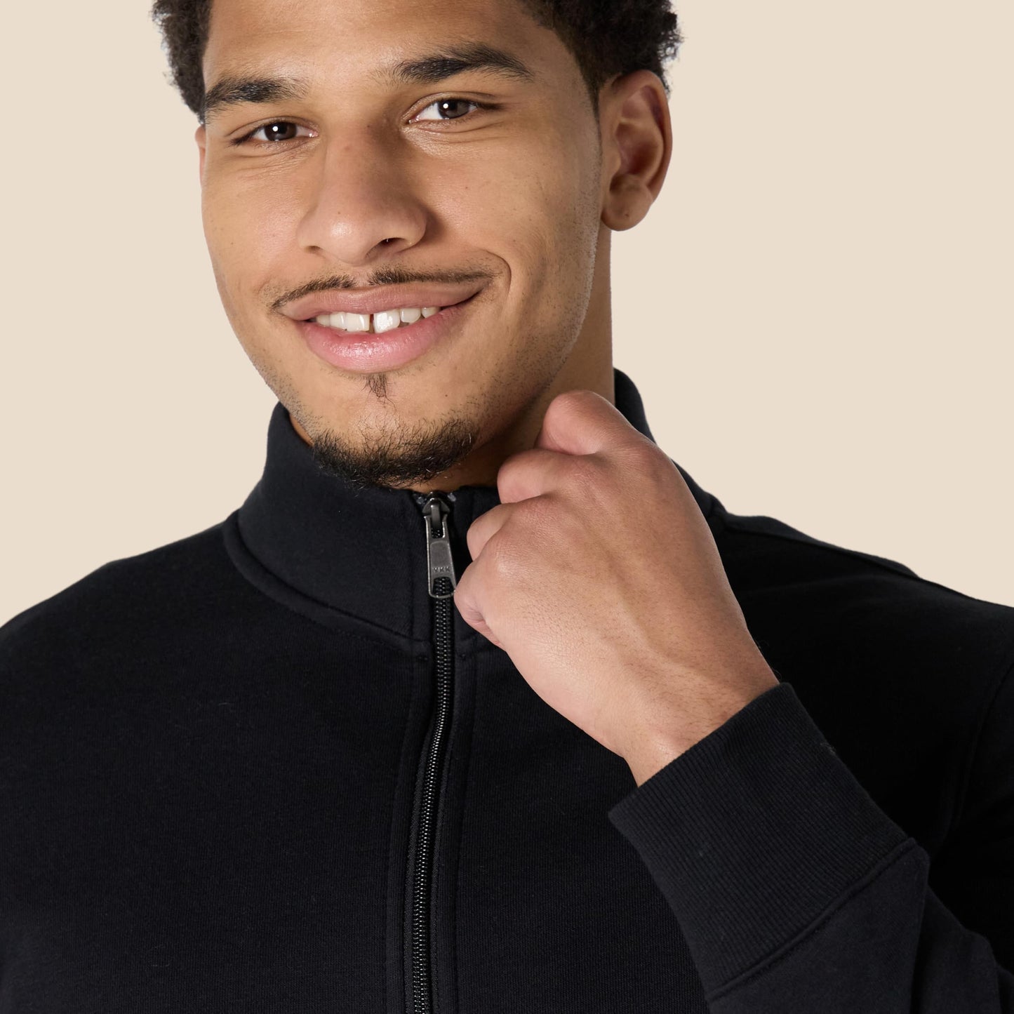 Amazon Essentials Men's Sweatshirt, Mock Neck, Fleece Zip Up, Black, X-Large