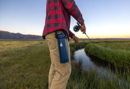 HYDRO CELL Stainless Steel Insulated Water Bottle with Straw - For Cold & Hot Drinks - Metal Vacuum Flask with Screw Cap and Modern Leakproof Sport Thermos for Adults (Navy 24oz)