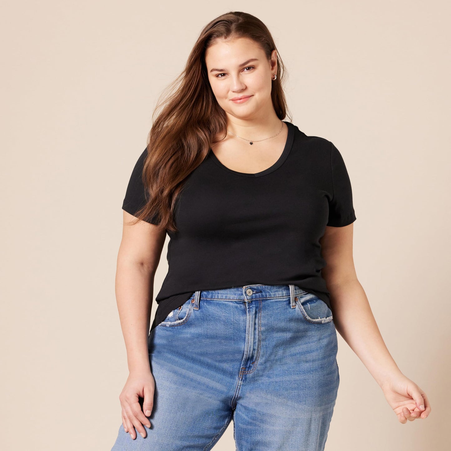 Amazon Essentials Women's Slim-Fit Short-Sleeve V-Neck T-Shirt, Pack of 2, Black, X-Small