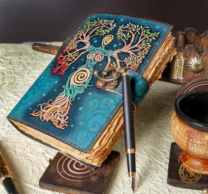 Blank Spell Book Of Shadows Journal With Lock Clasp Prop Vintage Handmade Leather Diary Embossed Prayer Pagan Antique Witchcraft Supplies Wiccan Notebook Daily Witch Gifts Mystic Greek Mythology Goddess (7x5)