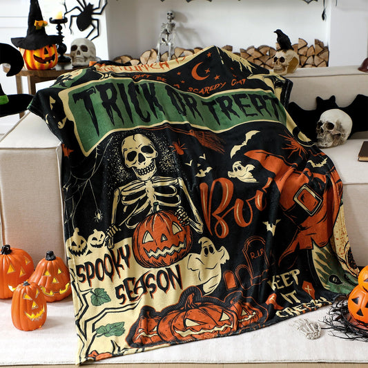 Breling Halloween Throw Flannel Blanket Ghost Skeleton Cozy Fuzzy Warm Throw Blanket Vintage Scary Halloween Themed Print for Winter Couch Sofa Bed Home Decor 60"x50"