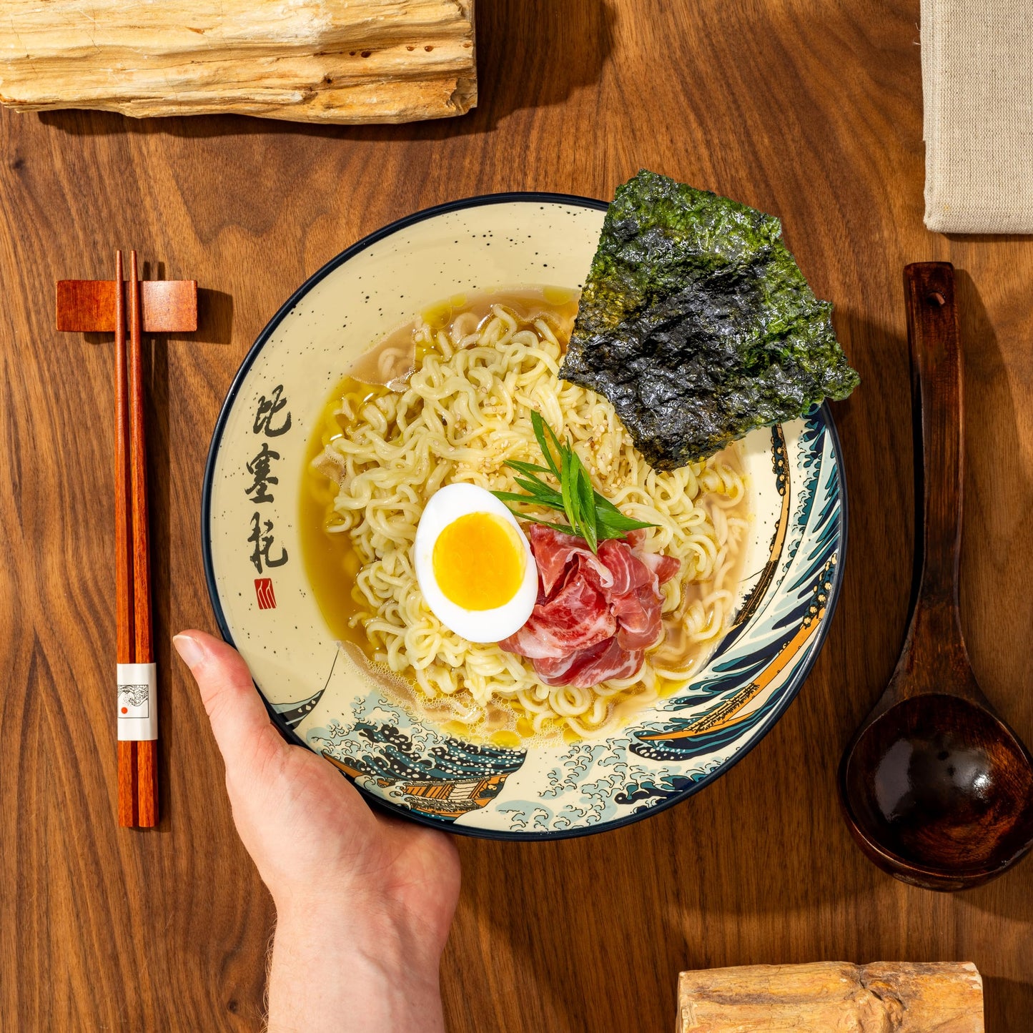 BICETTO Japanese Ramen Bowl Set with Great Wave Design - 60oz Large Ceramic Bowls, Spoons, Chopsticks for Ramen, Pho, Salad, Poke - Premium Gift for Ramen Lovers - Microwave & Dishwasher Safe