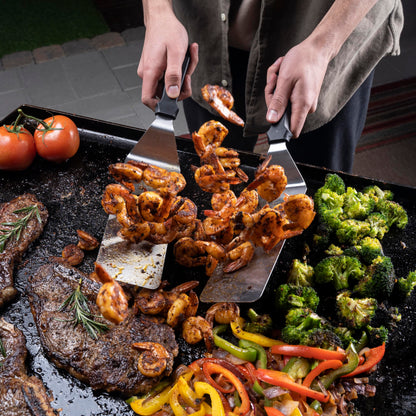 Blackstone 1542 5-Piece Professional Griddle Accessory Toolkit with 2 Squeeze Bottles, 2 Spatulas, and 1 Scraper