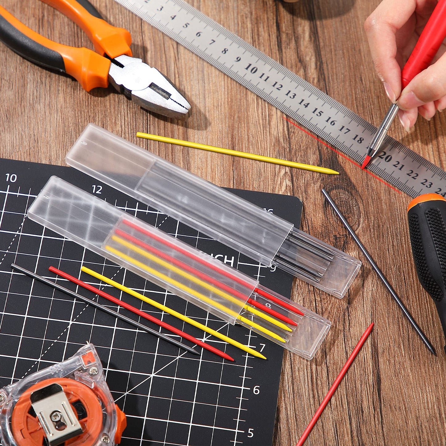 Hiboom 2 Pack Solid Carpenter Pencil with 14 Refill, Long Nosed Deep Hole Mechanical Pencil Marker with Built-in Sharpener for Carpenter Woodworking Architect with Design Patent (Black, Red)