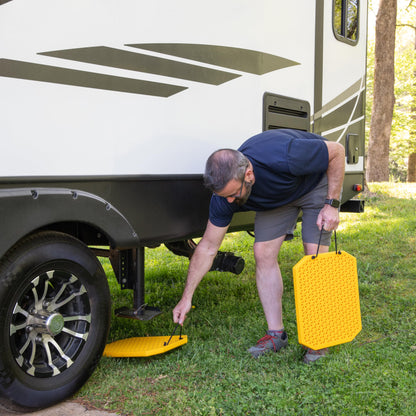 Camco Extra Large Stabilizer Jack Pads - Helps Stop RV Jacks from Sinking into Soft Ground - Includes Rope Carry Handles & Each Measures 17” x 15” x 1” - Crafted of Heavy-Duty Polymer - 2-Pack (44545)