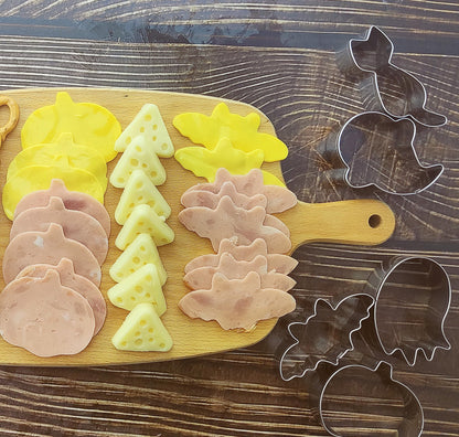 5 Pieces Mini Halloween Cookie Cutters, Size 2.2" to 2.6" Small Stainless Steel Molds Ghost, Cat, Bat, Pumpkin Holiday Shapes for Halloween Party Decorations