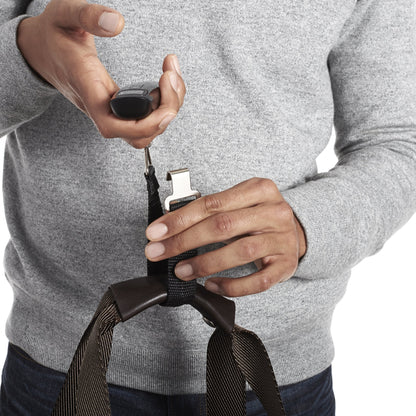 Amazon Basics Portable Digital Luggage Scale for Travel, Hanging Baggage Scale, Suitcase Weight Scale with Battery Included, Digital Display, Flexible and Sturdy Strap, 110 LBS Load, one Size, Black